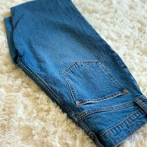 Abercrombie & Fitch 90’s Ultra High Rise Jeans- 28/6 XShort